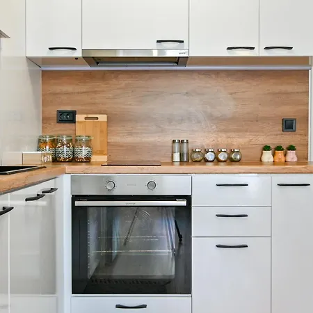 Armand De Lumiere Apartment