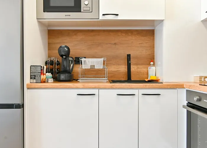 Armand De Lumiere София