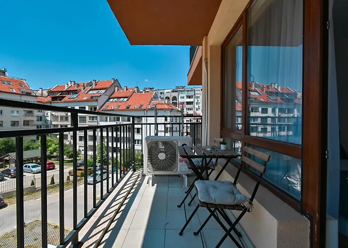 Armand De Lumiere Apartament *